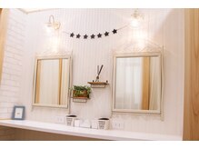 アイラッシュサロンヴィヴィ 鈴鹿店(Vivi)/【メイクルーム】ドレッサー