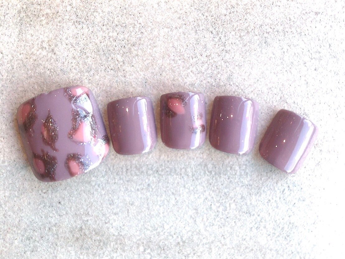 2025年-2026年冬トレンド】くすみパープルのネイルデザイン集｜人気順