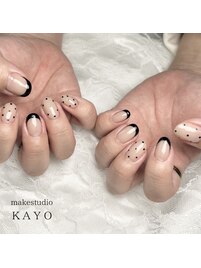 黒フレンチ×ドット