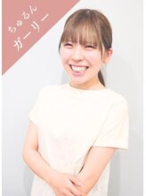リッシュ トロワ(RICHE trois) ネイリスト かのん