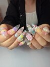 ゴテゴテ個性派ネイル