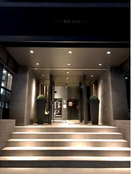 おなかちゃん 大阪本町店/当サロンの建物入り口