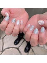 ビューティームーン(beauty moon)/人形の鱗ネイル＊