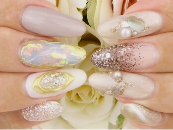 デコルネイル(Decor nail)の写真/西梅田駅3分・JR大阪駅5分!HANDワンカラー・グラデ オフ込み3900円～☆FOOTオフ込み4000円～☆