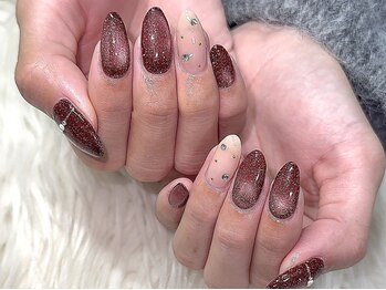 ネスネイル 池袋(Nes.nail)/赤マグ4本アートデザイン