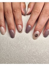 ラブナ(LOVENA)/シンプルネイル