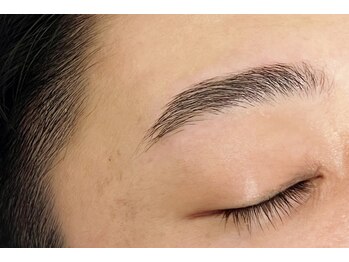 ダイアン(DIANE)/男性学生眉スタイリング