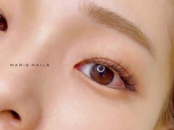 マリーネイルズ 横浜店(MARIE NAILS)の写真/ご新規様限定クーポンオフ無料！ボリュームラッシュ100束¥8250☆施術者全員美容師免許保持で安心♪
