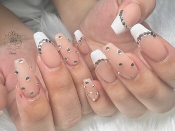 ブラン(Blanc)/キラキラネイル