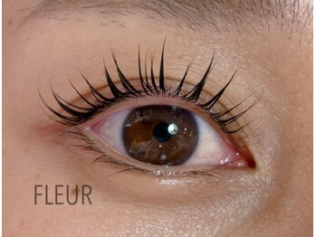 フルーレ(FLEUR)/パリジェンヌラッシュリフト