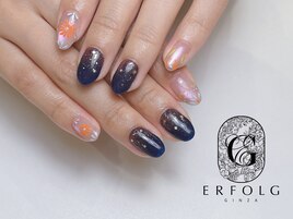 ネイビー×フラワーデザイン