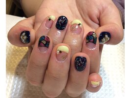 ～ステンドグラス風ネイル～