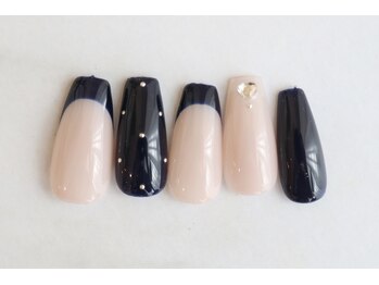 ダークネイビーフレンチ