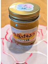ブリティッシュロゼ/「宝塚はちみつ」でお顔をパック