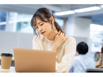 ハウオラ 恵比寿2(HAUOLA)の写真/マッサージに行ってもすぐ戻る肩こり・頭痛を、根本から見直したい方へ