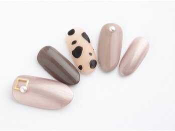 エムスラッシュ センター南(M.SLASH)/アニマル柄ネイル