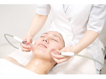 ポーラ AMI店(POLA)/リンパドレナージュ