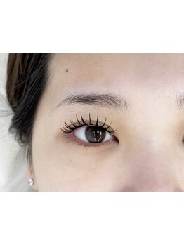 ボリュームのある目元にしたい