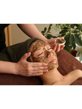 ホウレイ線・たるみ改善！予防ケア