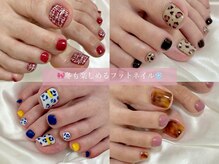 お手元のジェルが出来ない方は年中フットネイルされています！