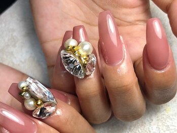 オーラリー ネイル アート メゾン(ORRERY nail art maison)/ハンド / BIGビジュー