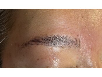 シェリーエトワール(Shelly Etoile)/ハリウッドブロウリフト