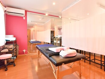 シラハダ(shirahada)/店内2