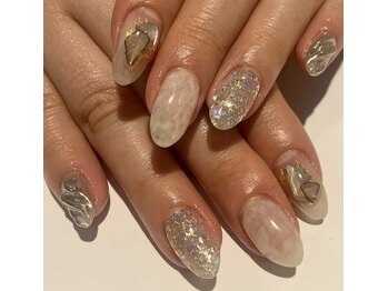 カラン 焼津店(CALIN)/ホワイトマーブルネイル