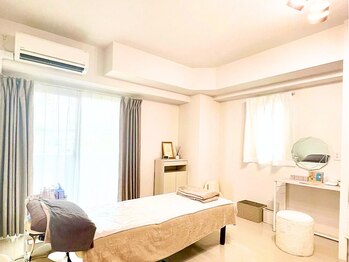 鍼灸サロン 道/施術室にご案内