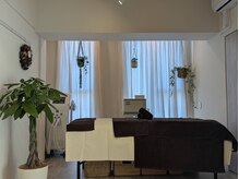 プライベートサロンBambi 船橋店【脱毛/美肌/ヘッドスパ/ブライダルエステ】の雰囲気(優しい日差しが入り込む施術ルームでゆっくりおくつろぎ下さい♪)