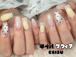 バターカラー/マグネット/レース