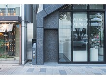 ポノ アオヤマ 青山 外苑前(Pono Aoyama)/外観_スタジオ入口