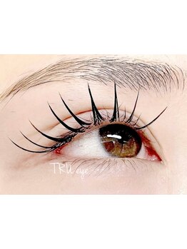 ボリュームのある目元にしたい