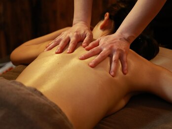 美容整体サロン 癒人の写真/【疲れの原因は体の歪み？！】40代～の更年期の身体の疲れや様々なお悩みに特化した美容整体サロン！