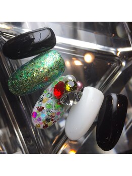 アデリー(ADELIAE)/