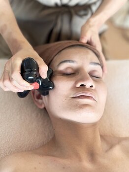 スリールダンジュ(sourire dange)/深部のコリにアプローチ