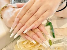 ブリエカドー(Briller Cadeau)/ロングフレンチネイル