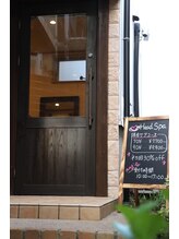 サロン アンジー(salon Angie)/お店入り口