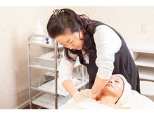 シベル(Si Belles)/最後は好評のデコルテマッサージ