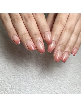 ラフィーナ(RAFFINA)/グラデーションネイル