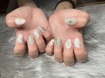 カットアンドスタイル クラウン(Cut & Style Clown)/ニュアンスネイル［横浜/横浜駅]