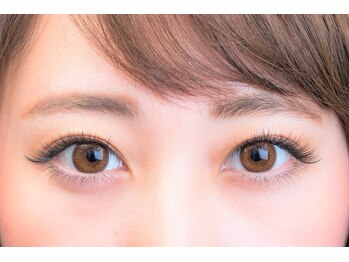 ミーナ バイ エム ウィッシュ(Mina by M.wish)/ボリュームのある目元に