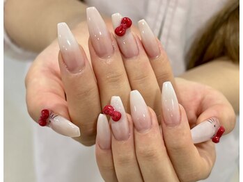 白グラデ×キティネイル