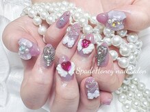 スペードハニー(Spade Honey)の雰囲気（2000種類のネイルパーツと1000色以上のカラーをお試しください♪）