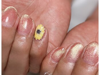 ハニーバニー(HoneyBunny)/ひまわりネイル