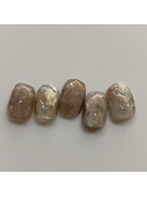 ヌア(nur.)/ベージュnuance