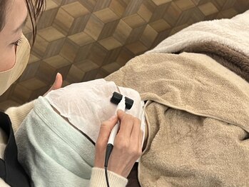 ヴィ シェノン(vie chainon)の写真/デコルテマッサージ付きメニューで肌質改善しながら首元周りも美しく♪あなたのお肌悩みご相談ください◎