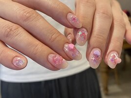 キラキラチークネイル