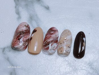 ネイル ファンシーファング(nail_fancy_fang)/秋ネイル カフェラテ風