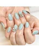 ヴォーグ(Vogue)/ワンカラー＋vカットストーン